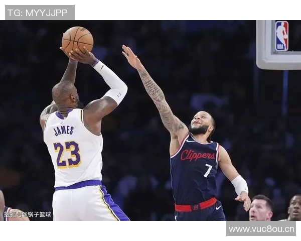 湖人对决掘金精彩赛事回顾与分析助你了解比赛亮点与关键时刻 湖人对决掘金精彩赛事回顾与分析助你了解比赛亮点与关键时刻